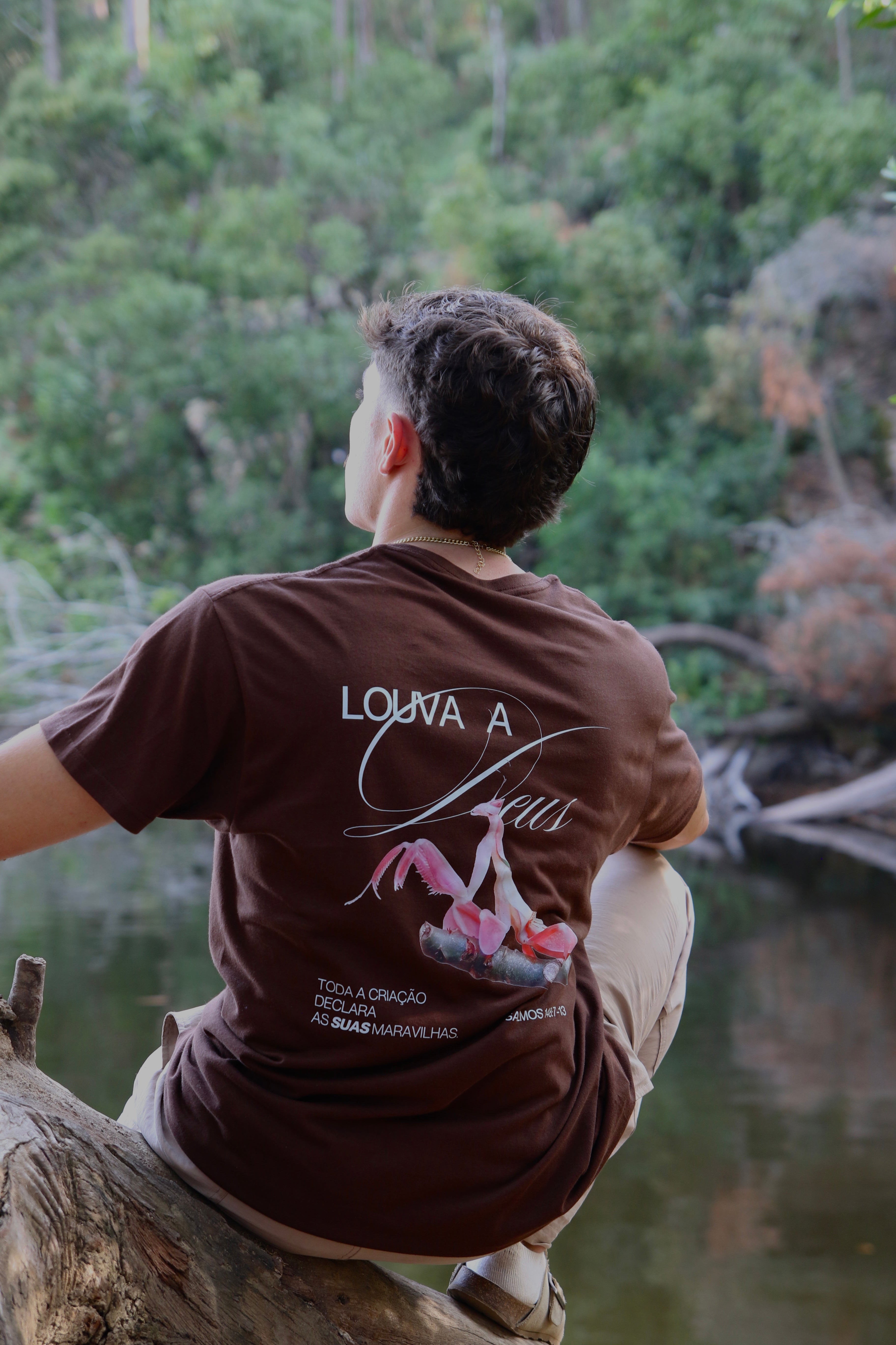 TEE "LOUVA A DEUS"