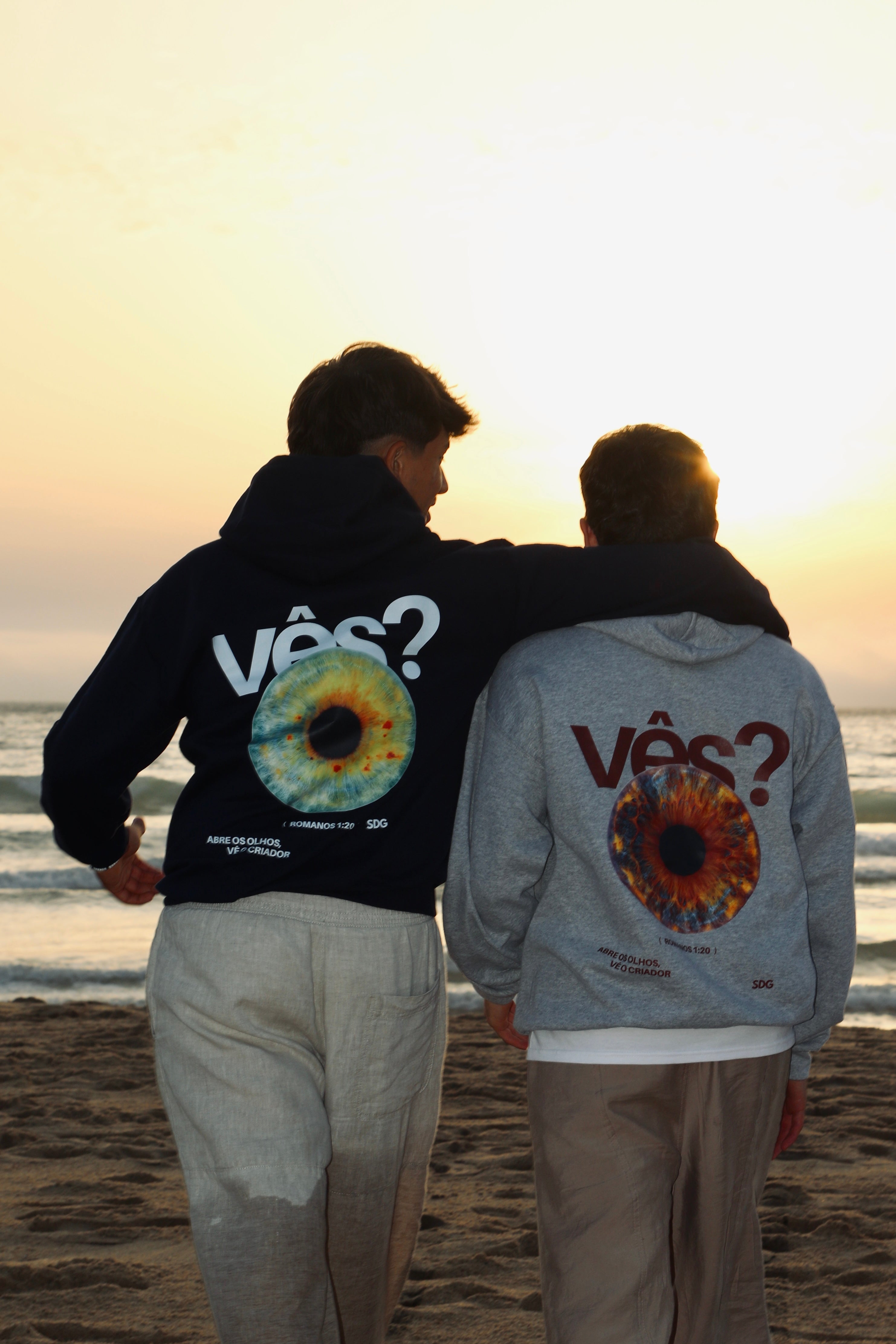 HOODIE "VÊS"