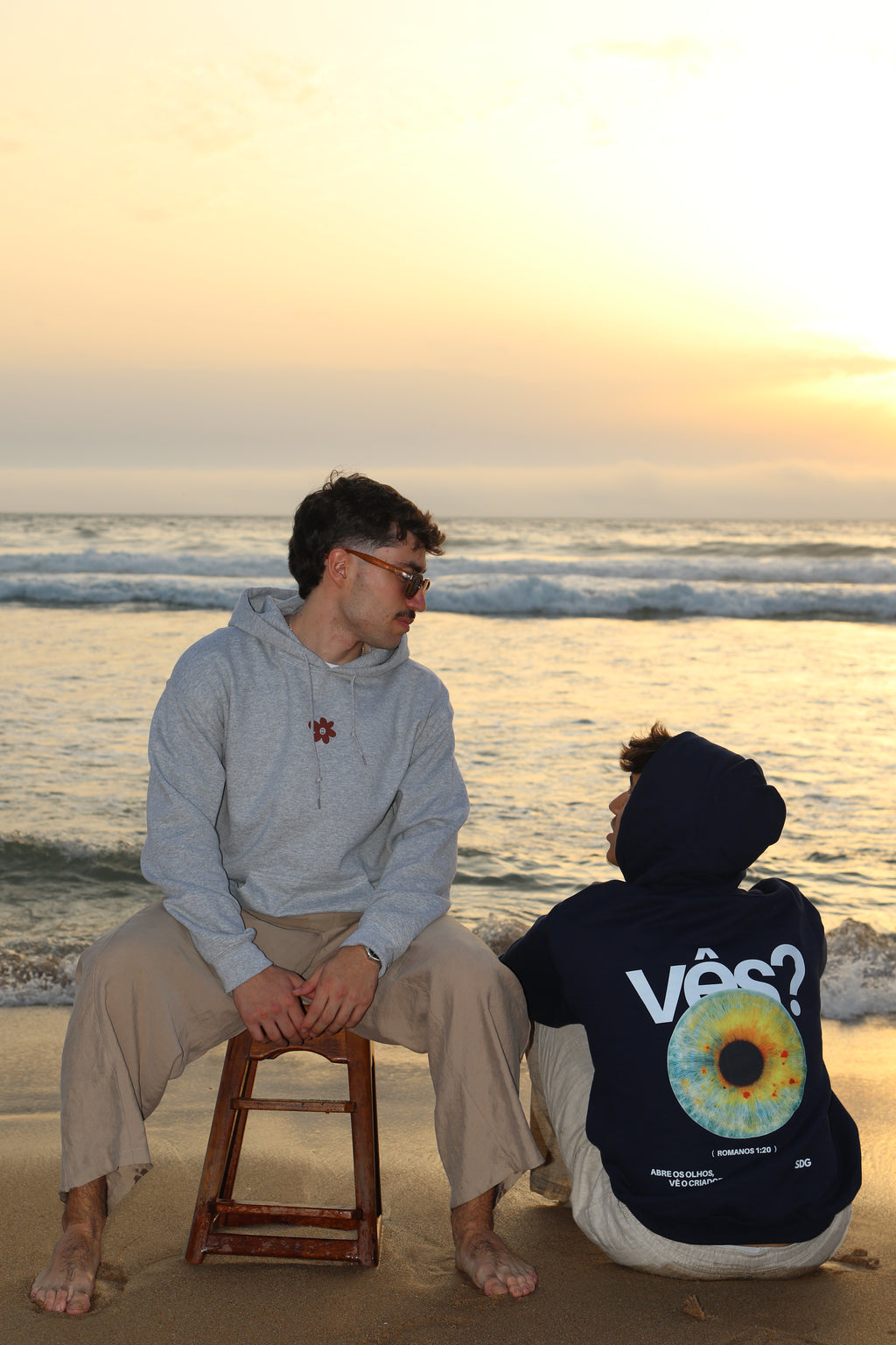 HOODIE "VÊS"