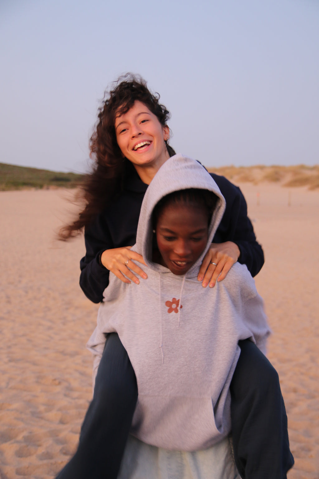 HOODIE "VÊS"