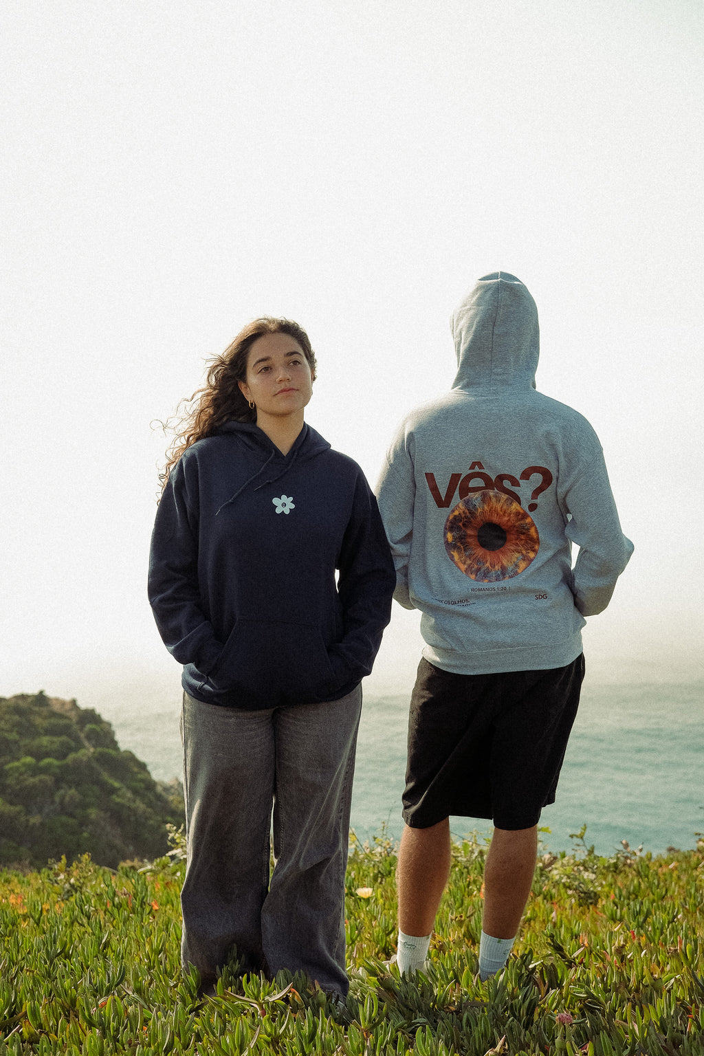 HOODIE "VÊS"