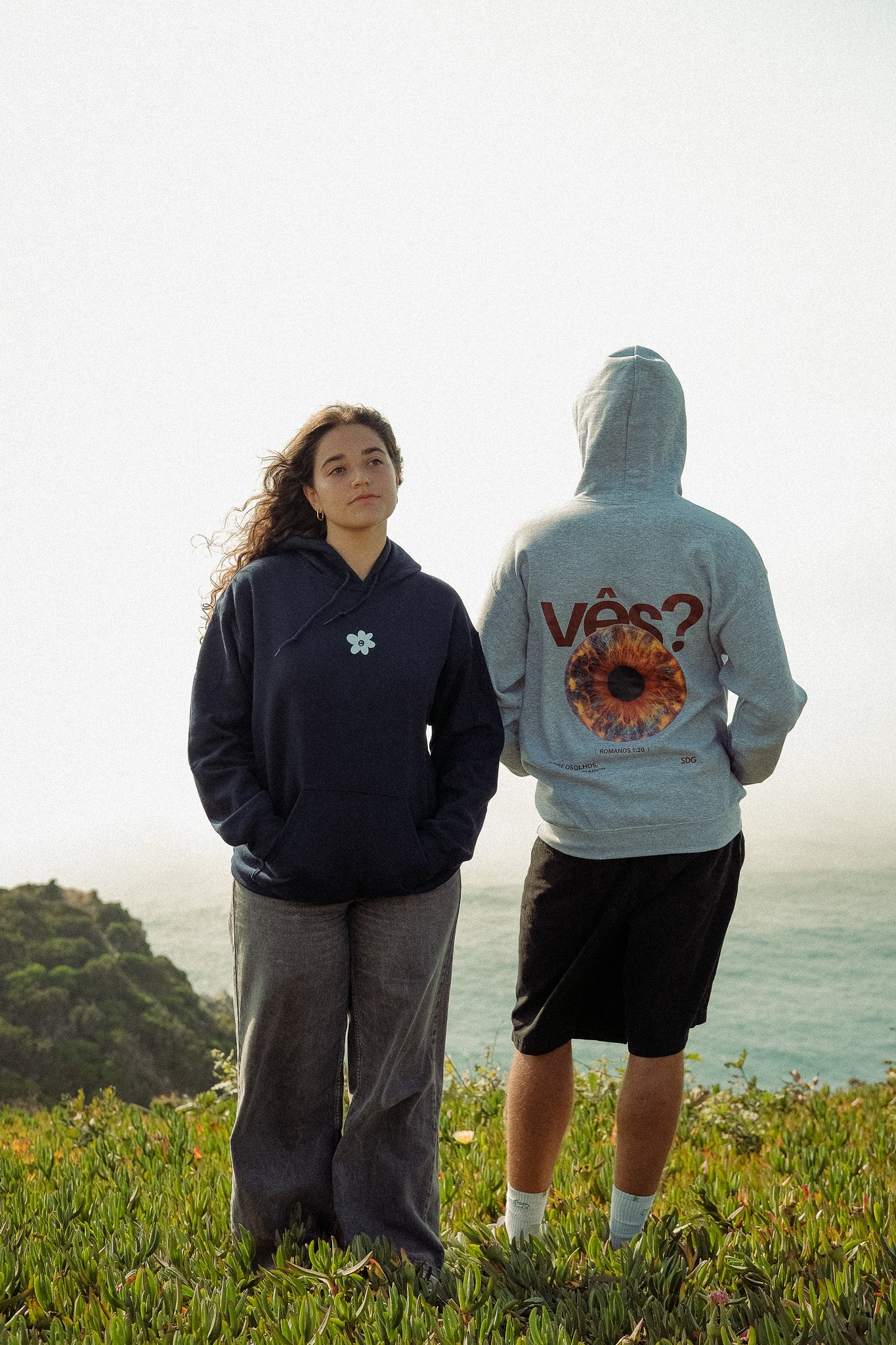 HOODIE "VÊS"