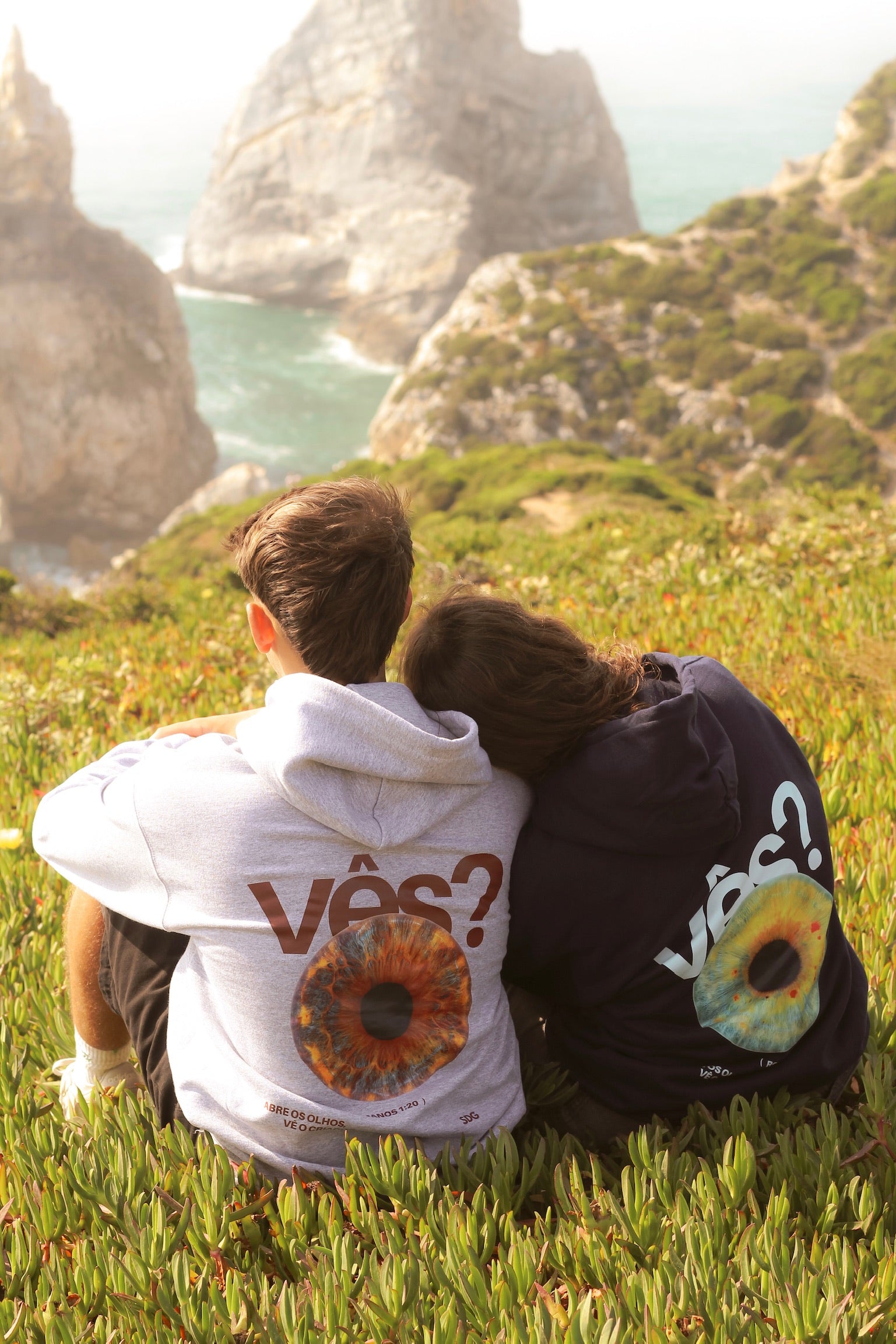 HOODIE "VÊS"